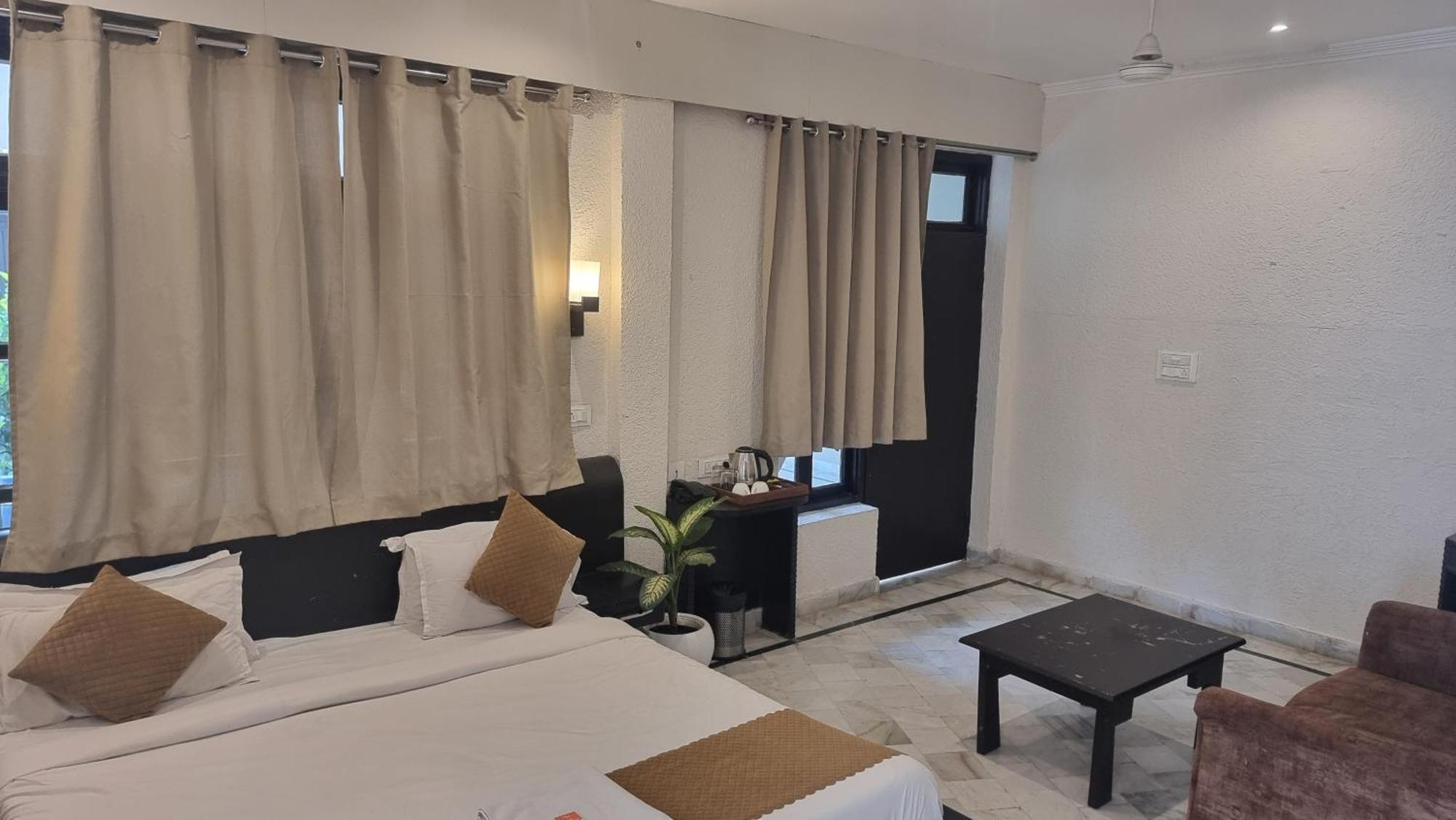 Praana Wellness Resort By Around Stays Rishīkesh Exterior foto